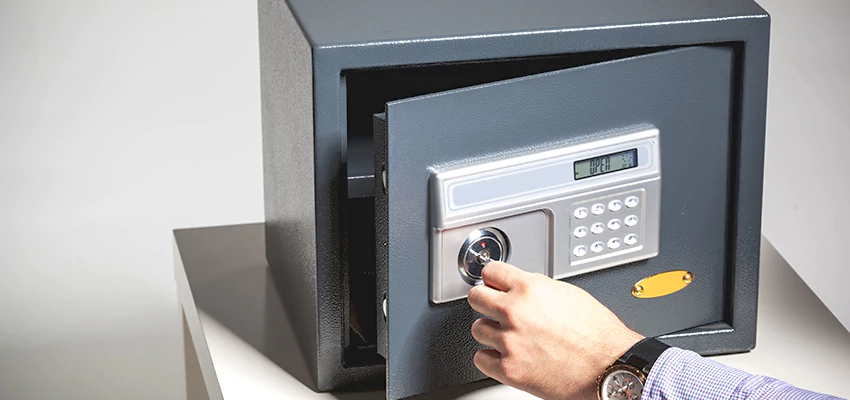 Jewelry Safe Unlocking Service in Exeter, California